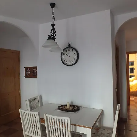 Piso Rio Campanilla Apartment *